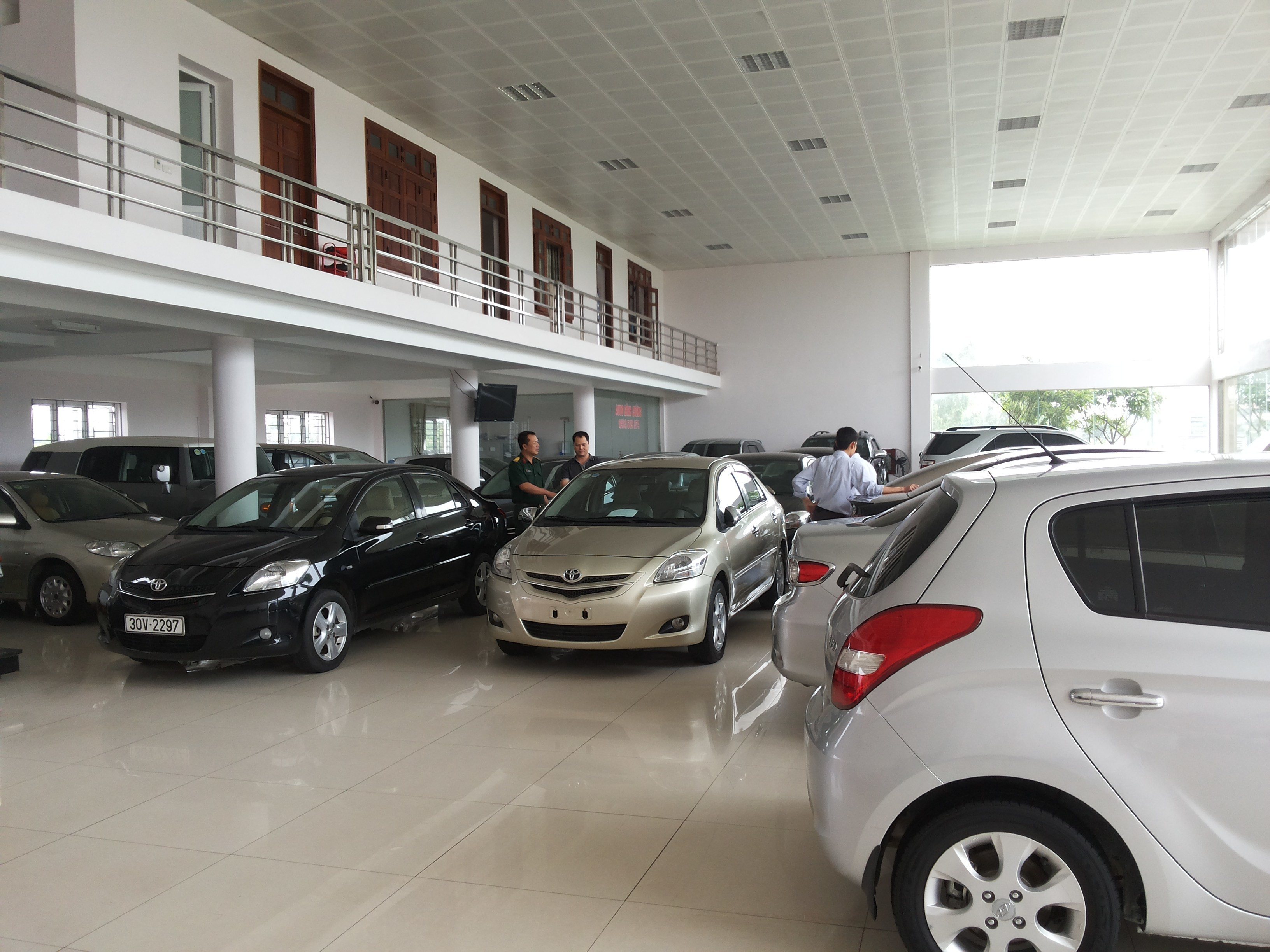 định giá ô tô cũ 2