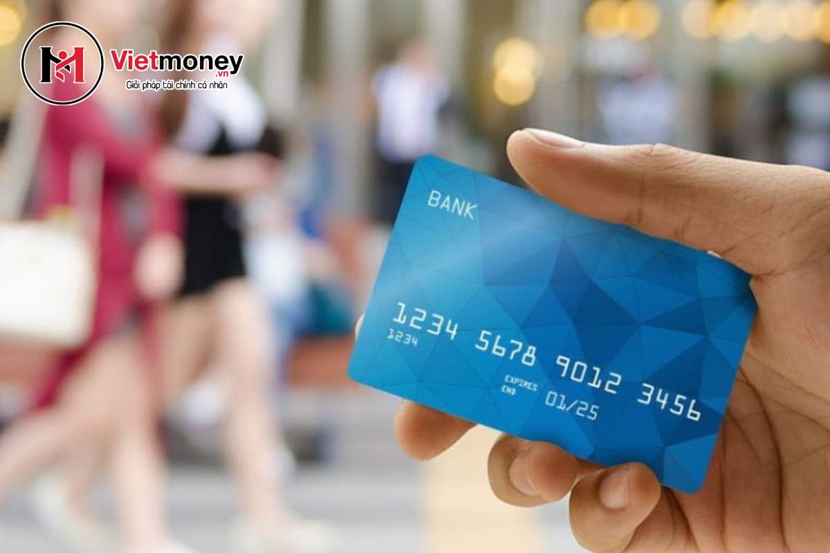ưu điểm vay tiền bằng thẻ tín dụng